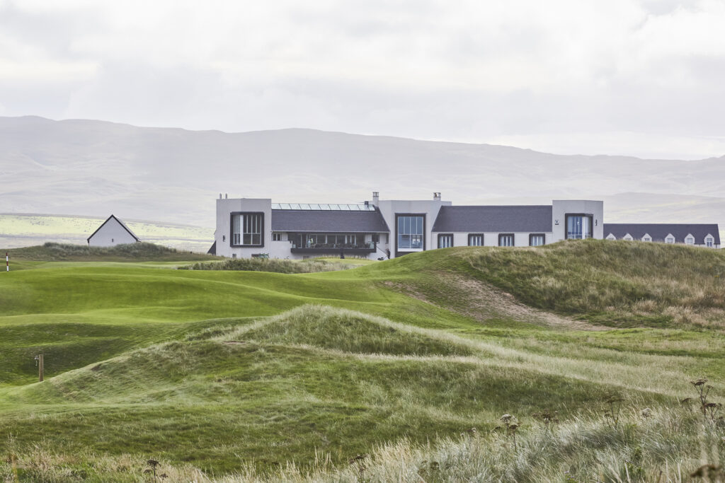 Machrie Hotel-from-course-FW (1)